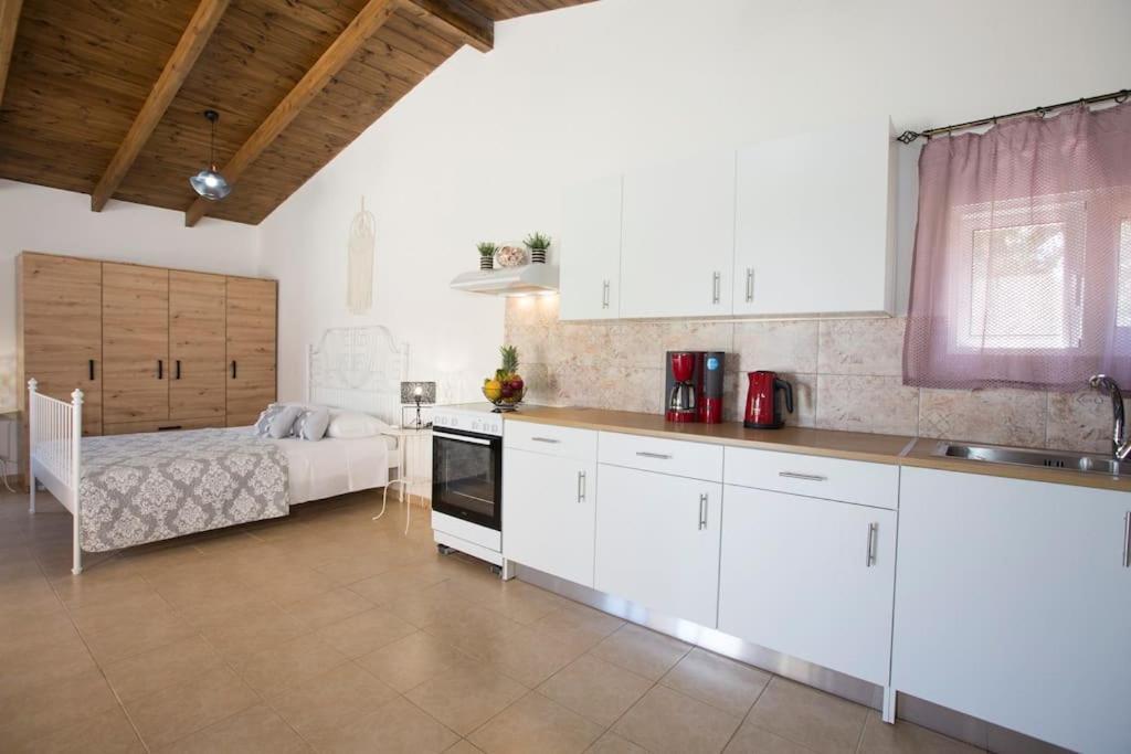 Serenity Studio Beach Home Afandou Exterior foto